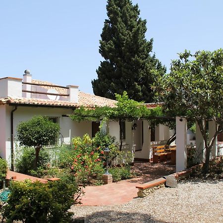 Tenuta Conte Ruggero Santa Domenica  Exterior foto