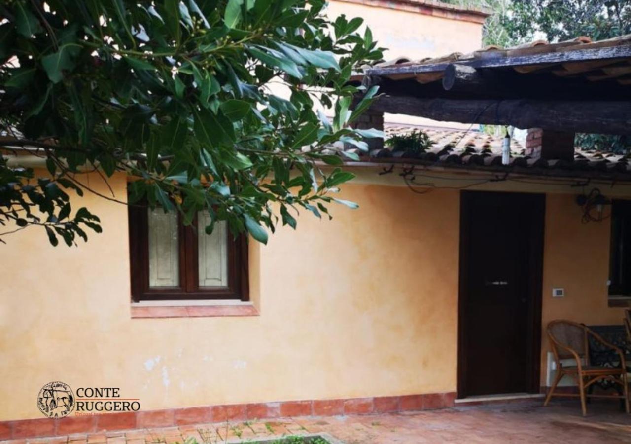 Tenuta Conte Ruggero Santa Domenica  Exterior foto